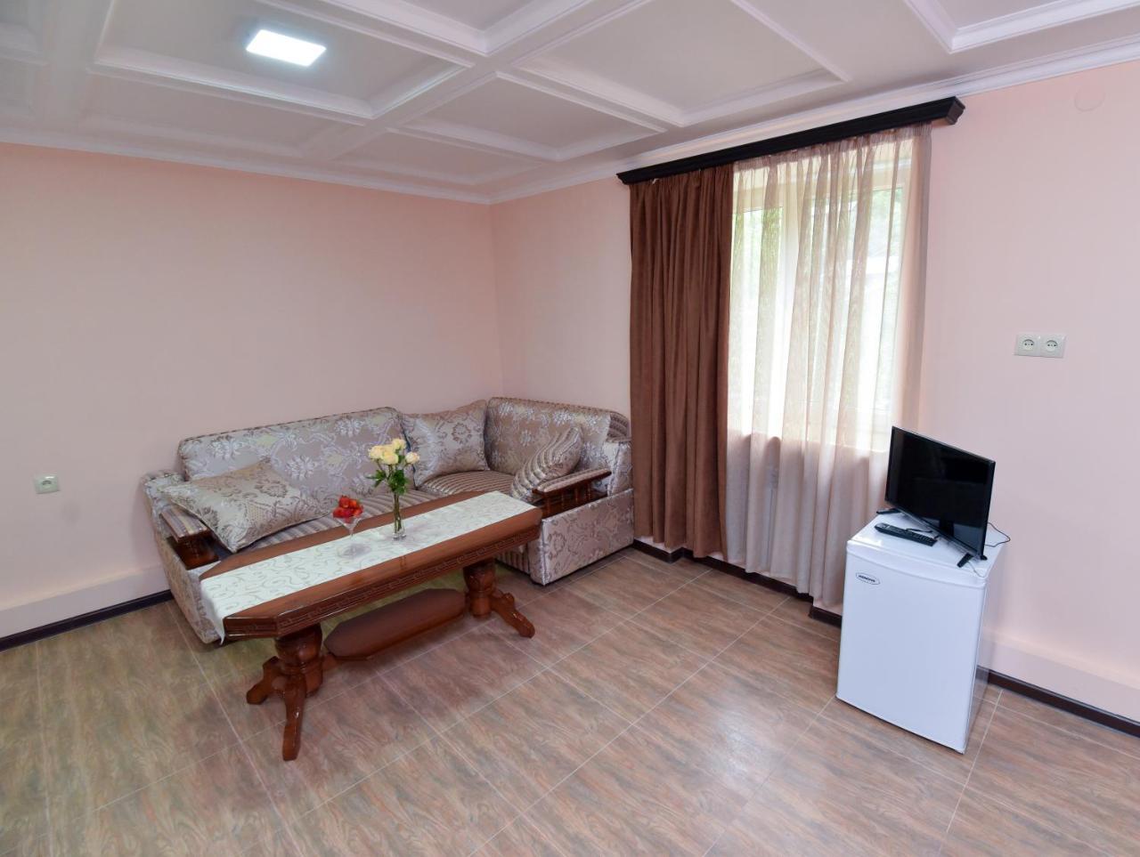 Old City Hotel Алаверди Экстерьер фото